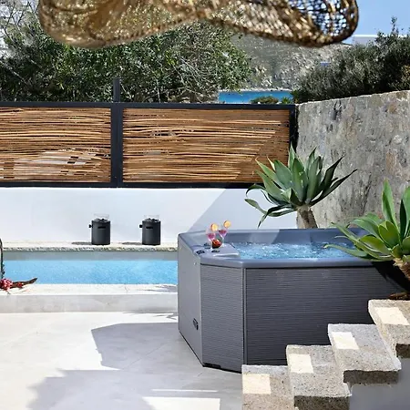 Mykonos Heaven - Sea View & Outdoor Hot Tub וילה Mykonos Town